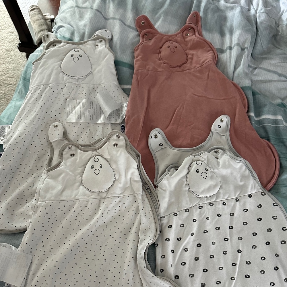 Nested bean sleep sacks (4)